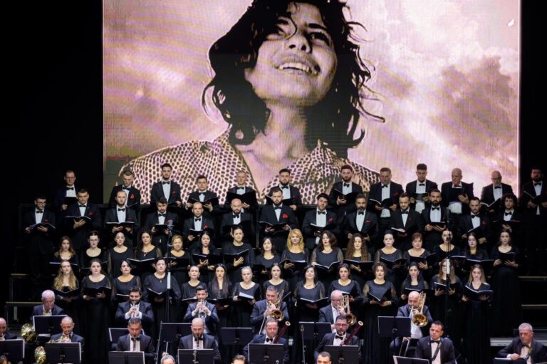 Muzika ikonike e filmave shqiptarë vjen në TKOB me “Tingujt që Sollën Lirinë”