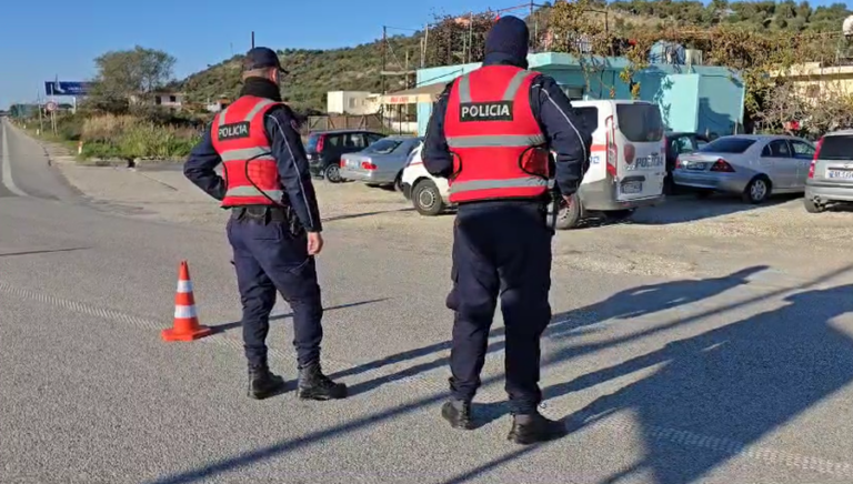 Mosbindja civile e PD, Policia ”blindon” daljen e Vlorës