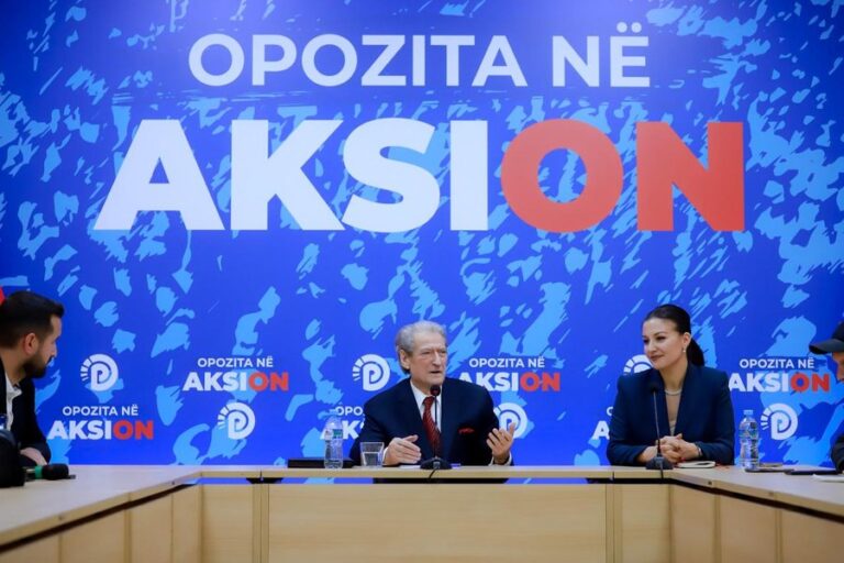 Berisha lëshon akuza nga selia blu: Balla ka porositur vr@sje!