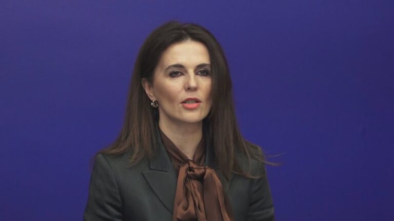 PDK paralajmëron padi për shpifje kundër deputetes së VV-së