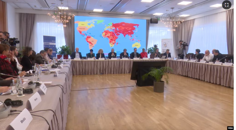 Ilirjan Rusmali: Pronarët e mediave, me interesat e tyre materiale nga qeveria janë vet pjesë e problemeve të shumta gjatë fushatave zgjedhore..