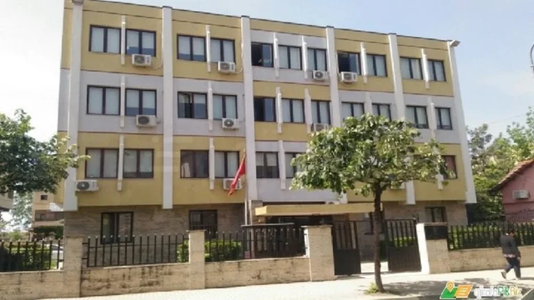 Babai ab@zonte me vajzën e tij, fqinjët dëgjuan të bërtiturat. Pritet dalja e analizave