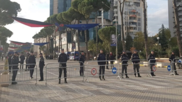 Ndeshja Shqipëri-Çeki, ja rrugët që do të bllokohen sot prej orës 15:00 në kryeqytet