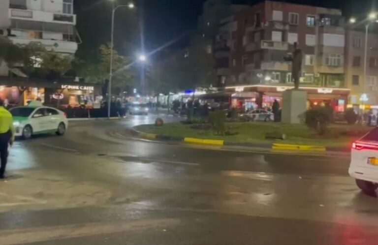 VIDEO/ Zhbllokohet sheshi ”Wilson” dhe ”Zogu i Zi”. Protestuesit mblidhen tek Bashkia e Tiranës
