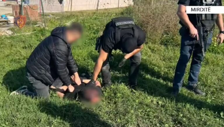 Mirditë, “THE END“ vë në pranga 29-vjeçarin, i konsideruar me rrezikshmëri të lartë shoqërore