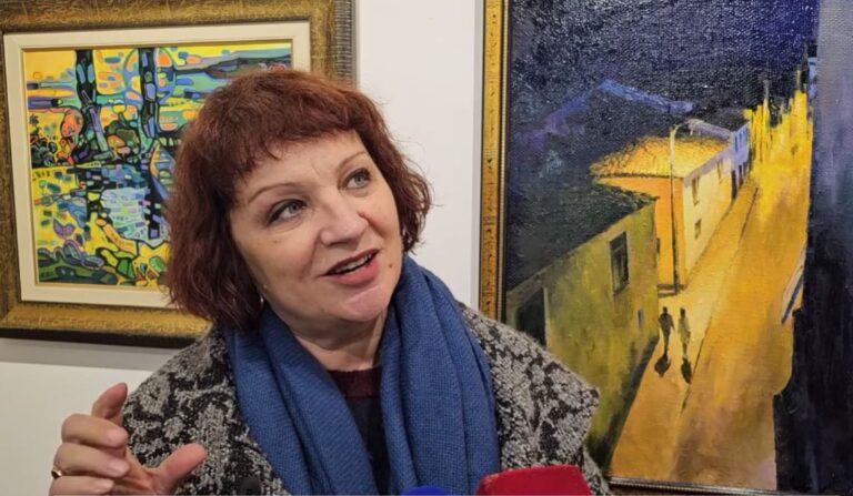 Piktura, skulptura dhe fotografia, vijnë në Shkodër për të rrëzuar “Gjethet që harroi vjeshta”