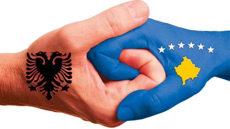 Ngjela: Bashkimi Shqipëri-Kosovë do bëhet me forcën e Ushtrisë së Kosovës, se politika nuk do!