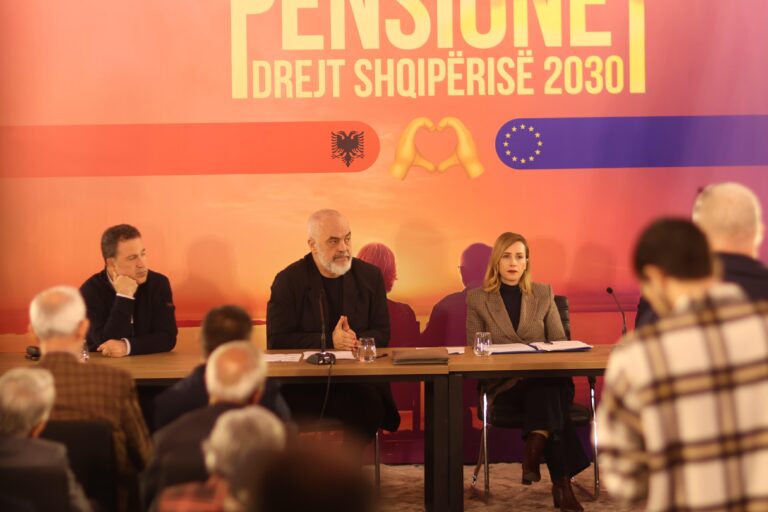 VIDEO/ Rama ndan momente nga takimi me pensionistët në Korçë: Ne bëmë reformën