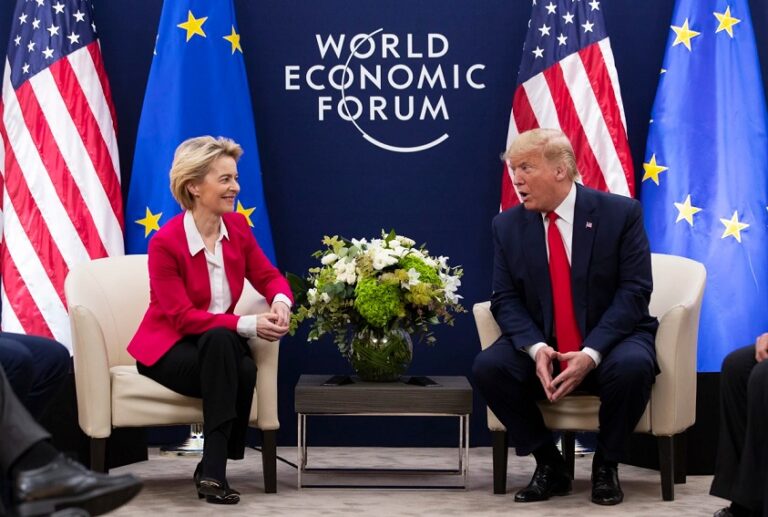 Von der Leyen bisedë telefonike me Trump: Të punojmë së bashku për stabilitetin