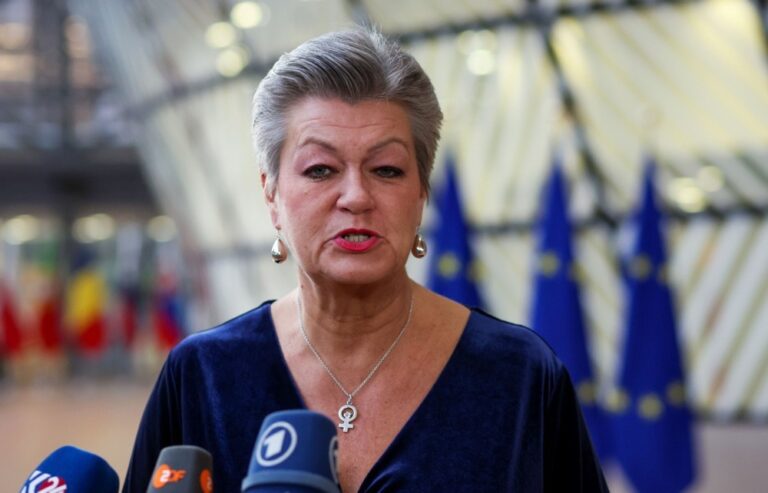 Refugjatët në Gjadër, Johansson: Marrëveshja jo shqetësim për BE
