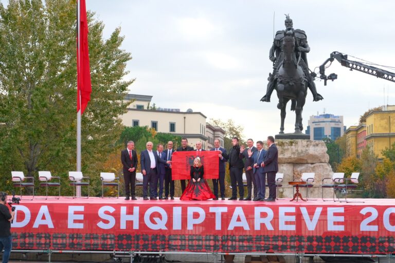Festat e Nëntorit, shqiptarët zgjedhin më shumë Turqinë