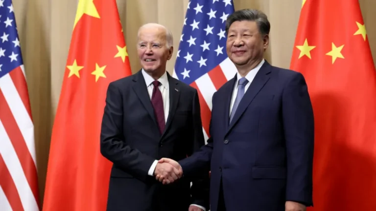 BBC: Udhëheqësi kinez Xi Jinping është zotuar të punojë me presidentin e ardhshëm Donald Trump