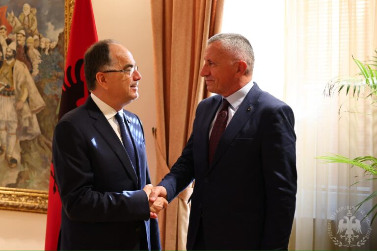 Presidenti Begaj takon deputetin shqiptar në parlamentin e Serbisë