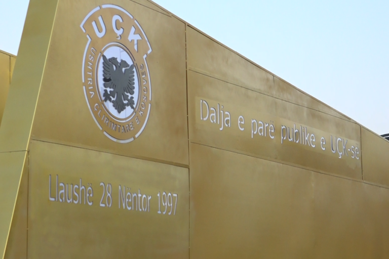 Memoriali kushtuar daljes së parë publike të UÇK-së, fakt i rëndësishëm historik