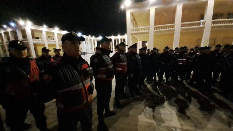 Masat policore për mbarëvajtjen e ndeshjes (foto)