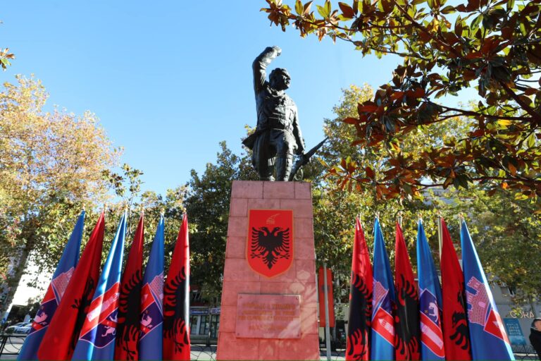 Përvjetori i Çlirimit të kryeqytetit/”80 vite më pas, Tirana është më e fortë, më europiane…”