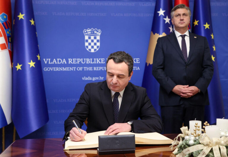 Kosova firmos marrëveshjen e pensioneve me Kroacinë