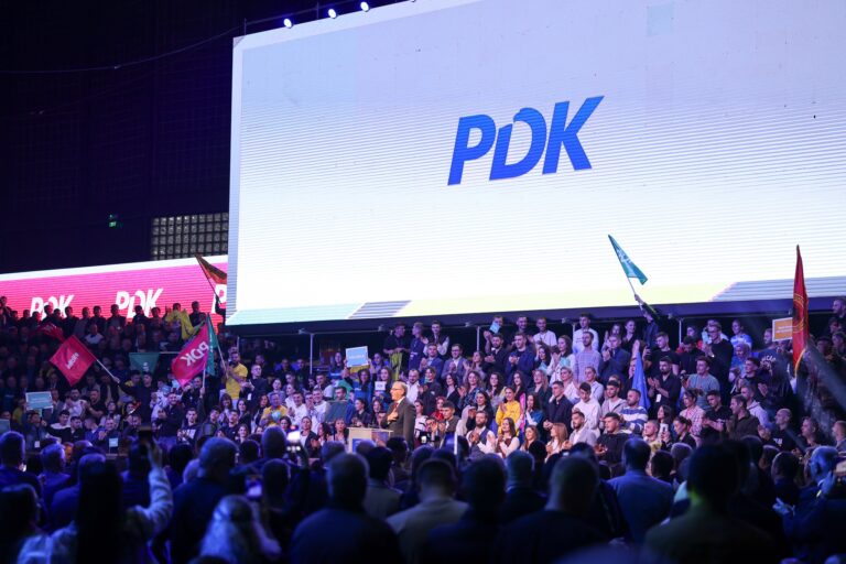 Një tjetër këngëtar kandidat për deputet: Do jem zë i fuqishëm për qytetarët