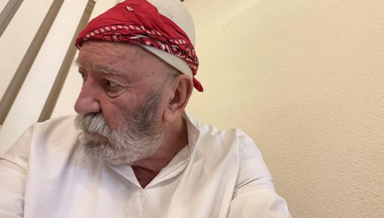 Çun Lajçi: Mos më vajtoni, se qyqja këndon edhe për mua!