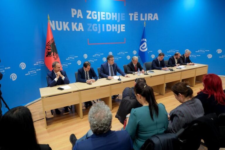 Këshilli Kombëtar, Berisha: Rama nuk bën zgjedhje. Të kalojmë nga qëndresa tek forca e fitores