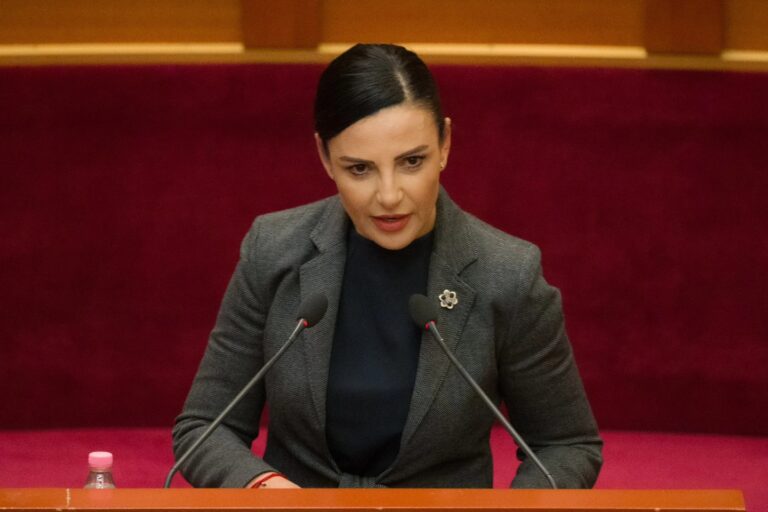 Akuzat e Shehajt, reagon Balluku: Topa balte pa argumenta të hedhura nga njerëz frikacakë