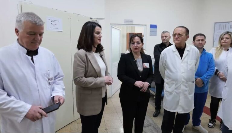 Rama: Nga Spitali Universitar i Traumës, aty ku përkushtimi dhe kujdesi nuk ndalen as në ditët festive