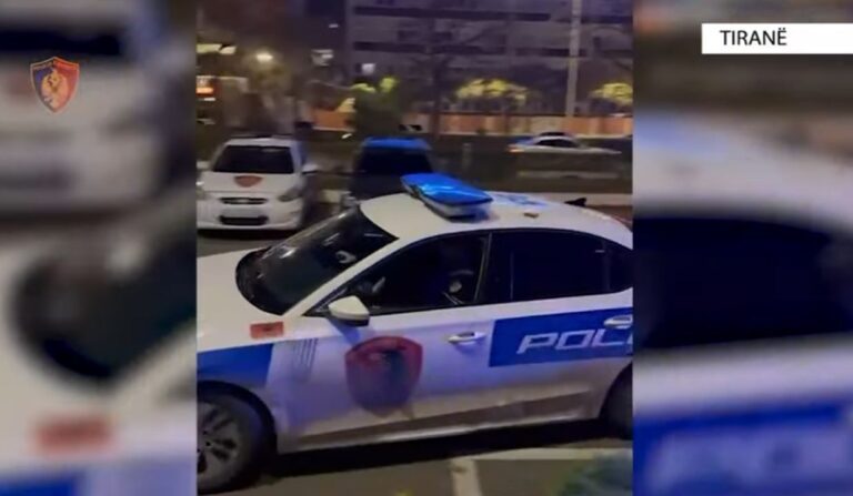 Tiranë, goditen dy raste të shpërndarjes së lëndëve narkotike në doza, arrestohen në flagrancë 3 shtetas