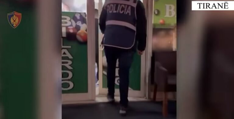 VIDEO/ Lojëra fati ilegale online, Policia e Tiranës godet grupin me 9 persona