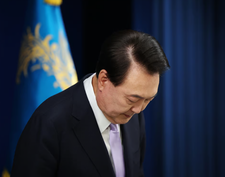 Policia e Koresë së Jugut bastis zyrën e Presidentit