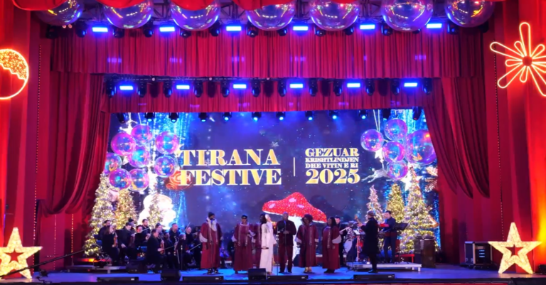 LIVE/ Koncerti i festave të fundvitit, Veliaj: Gëzuar! E kemi transformuar Tiranën në një qytet europian