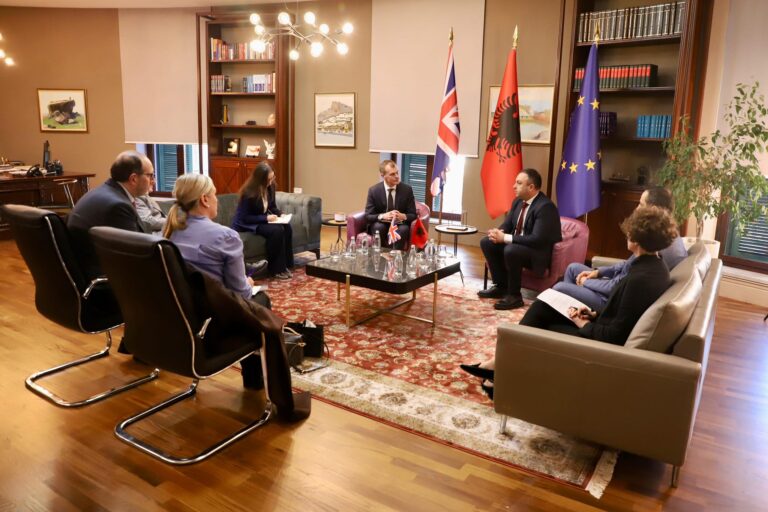 Ministri Hoxha pret Zëvendësekretarin e Dytë të Përhershëm në Home Office, Simon Ridley