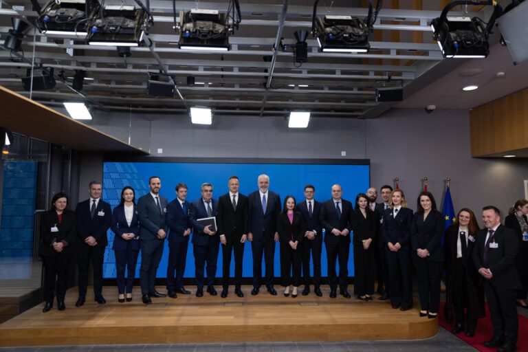 Ministri Gonxhja: Krenar për hapin tonë historik sot në Bruksel