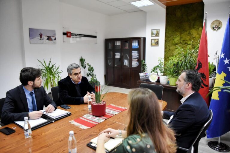 Ministrat Gonxhja-Çeku: Shqipëri-Kosovë, projekte të përbashkëta kulturore