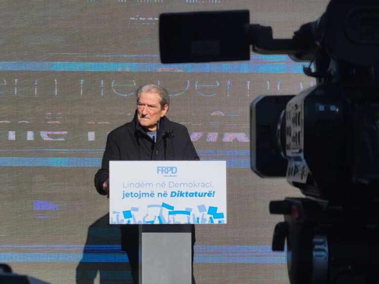 Sali Berisha, sot në tubimin e FRPD për 8 Dhjetorin: Sot po jetojmë në një diktaturë të re