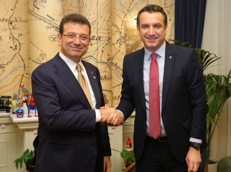 Veliaj pret kryebashkiakun e Stambollit. Imamoğlu: I lumtur të shoh sukseset e Tiranës