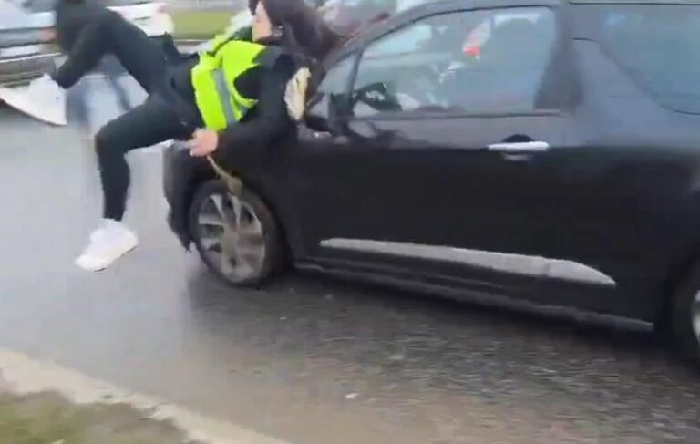 Protestat në Serbi, një automjet merr para turmën, lëndohen dy studentë