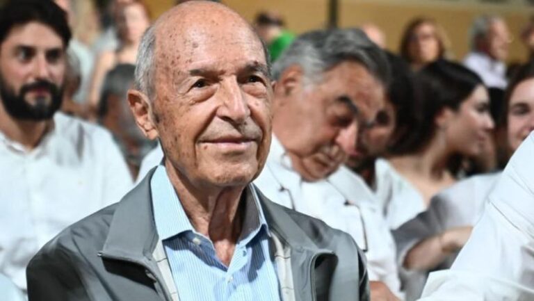 Ndërron jetë në moshën 88-vjeçare, ish-kryeministri grek, Kostas Simitis