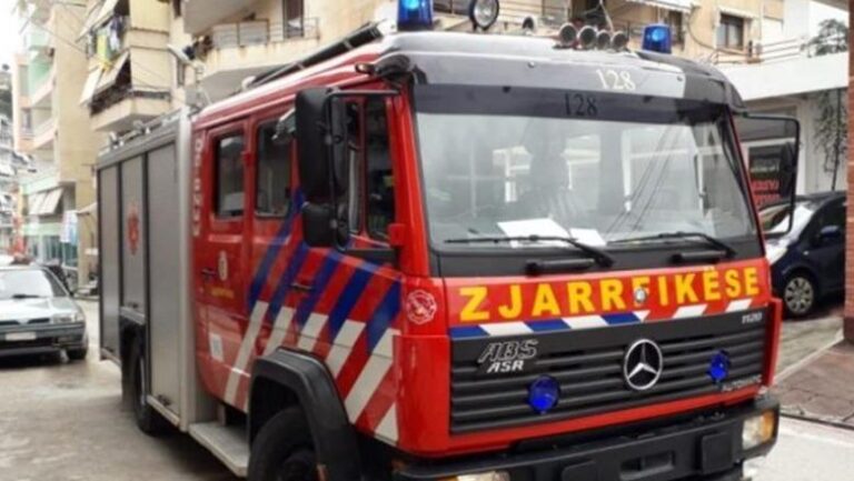 Zjarr te “Komuna e Parisit”, nis evakuimi i banorëve