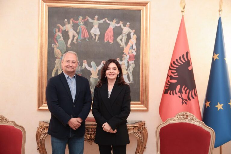 FOTO/ Kryeparlamentarja Spiropali pret raportuesin e PE-së për Shqipërinë: Në BE brenda vitit 2030