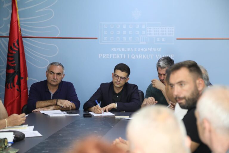 Ministri Vengu: Qeveria fond 66 milionë lekë për 375 familje të prekura nga përmbytjet në Vlorë