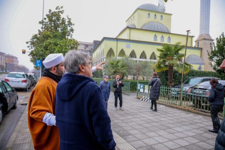 Kryebashkiaku Beci pret Myftiun e Shkodrës: Projekte për komunitetin islam dhe qytetarët