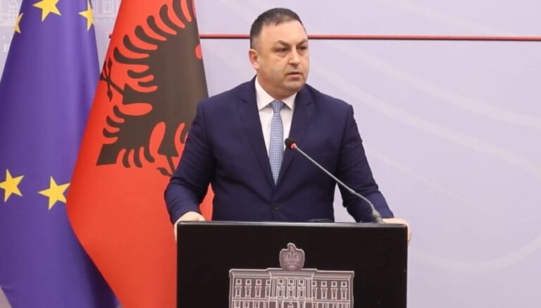 Zgjedhjet e 11 majit, ministri Hoxha tregon sa shtetas kanë të drejtë vote