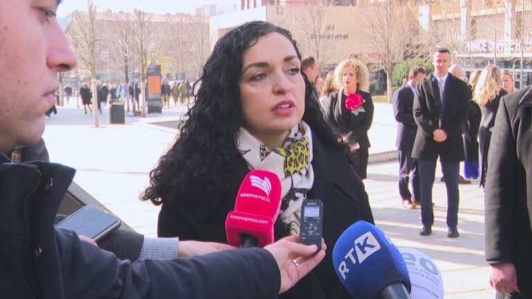 28 vite nga rënia e Zahir Pajazitit, presidentja Osmani: Kujtojmë sakrificën dhe guximin e tij