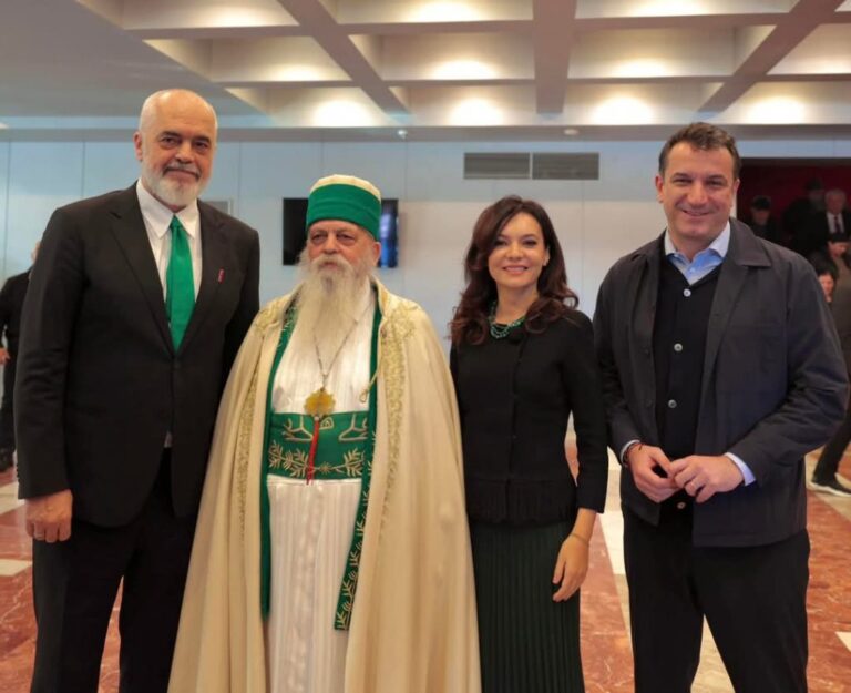 Kryeparlamentarja Spiropali: Bektashinjtë, faktor i rëndësishëm i bashkimit të shqiptarëve