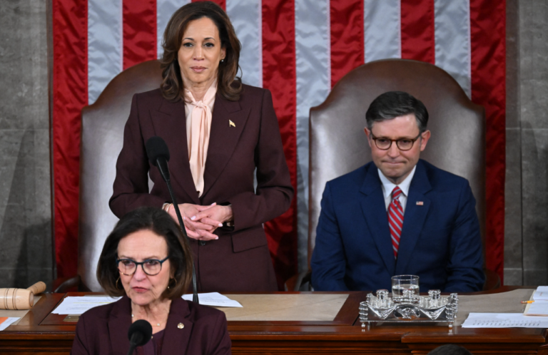Kongresi miraton rezultatin, Kamala Harris shpall fitoren e Donald Trump