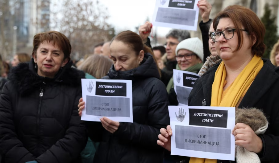 Rritje pagash, vijojnë protestat e punonjësve të administratës