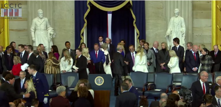 Trump mbërrin në Capitol