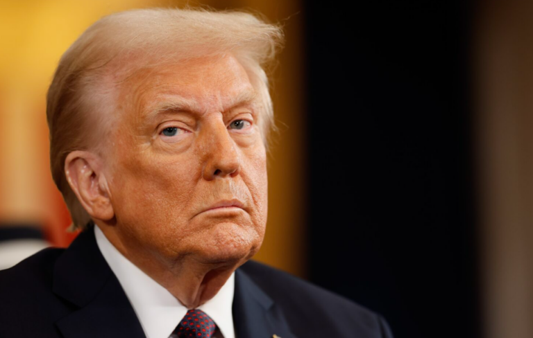 “Amerika është kthyer”, Trump bën postimin e parë në rrjete sociale si President