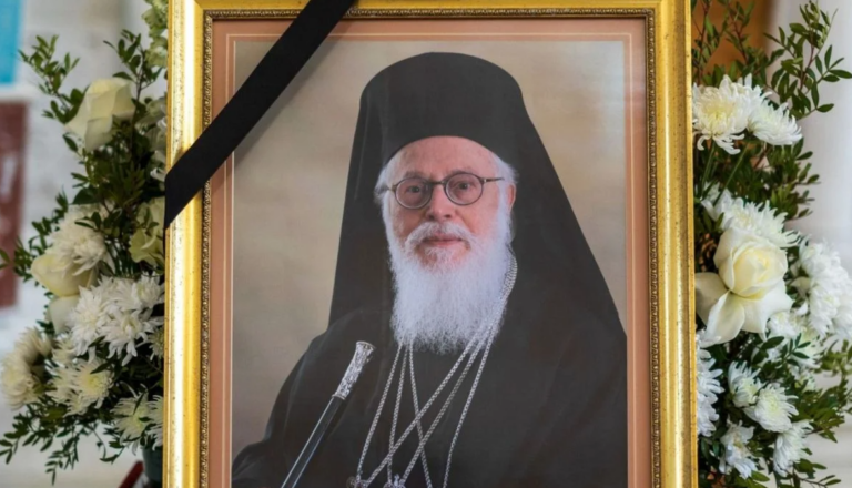 Meta homazh nga burgu për Kryepeshkopin Anastasi, ndan kujtimet me të