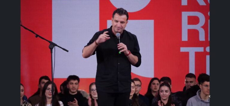 Paralajmërimi i fortë i Erion Veliajt: Nuk ka forcë në botë të më ndalojë të bëj fushatë për fitoren e PS dhe Ramës!
